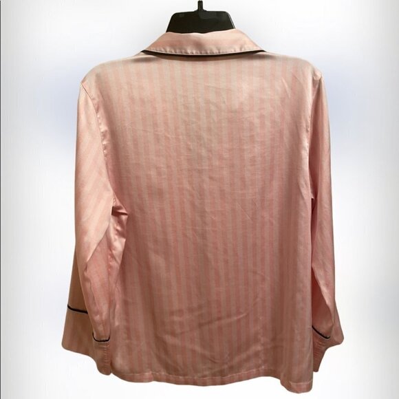 Victorias Secret Women's Silk Pajama Shirt - Picture 3 of 5